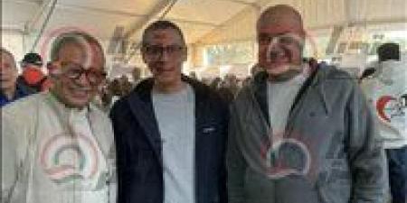 عمرو
الجنايني
وياسر
قمر
وأحمد
كامل
يدعمون
إبراهيم
زاهر
في
انتخابات
نادي
الجزيرة