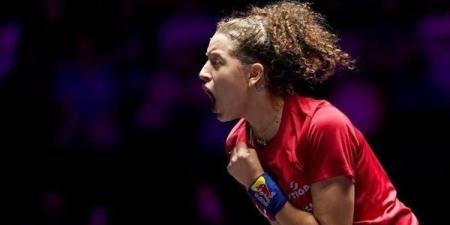 أشرف
حلمي
يعلن
لائحة
تحفيزية
لتنس
الطاولة
وخطة
فنية
لـ
هنا
جودة