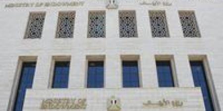 «الأوقاف»:
      رفع
      الإيجارات
      ضرورة
      شرعية
      وقانونية..
      ولا
      يجوز
      تأجير
      الوقف
      بأقل
      من
      سعر
      السوق