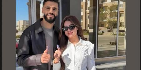 خالد
      الغندور
      يزف
      تهنئة
      خاصة
      لـ"بنتايج"
      ونجلة
      أحمد
      سليمان