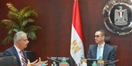 وزير
الاستثمار:
مصر
تستهدف
الاستغلال
الأمثل
لموارد
الطاقة
المستدامة
وفي
مقدمتها
الطاقة
الشمسية