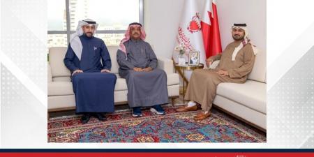 القائم
      بأعمال
      الأمين
      العام
      للمؤسسة
      الملكية
      يستقبل
      نائب
      سفير
      دولة
      الإمارات