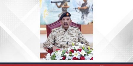 القائد
      العام
      لقوة
      دفاع
      البحرين
      يُكرّم
      الوحدات
      الحائزة
      على
      المراكز
      الأولى
      ‏في
      اختبارات
      الجاهزية
      القتالية
      والإدارية
      لعام
      2025