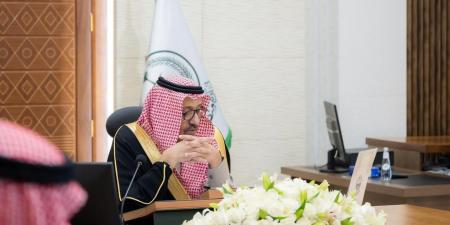 منطقة
      الباحة
      يطلع
      على
      مستجدات
      مشاريع
      المياه
      في
      المنطقة*