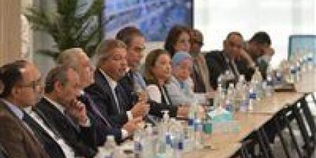 الإثنين
      المقبل
      ..
      الاجتماع
      الختامي
      للجنة
      الرئيسية
      لتطوير
      الإعلام
      المصري
      بالأكاديمية
      الوطنية
      للتدريب