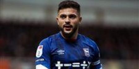 سام
      مرسي
      يدافع
      عن
      محمد
      صلاح
      ضد
      الادعاءات
      المثيرة
      للجدل