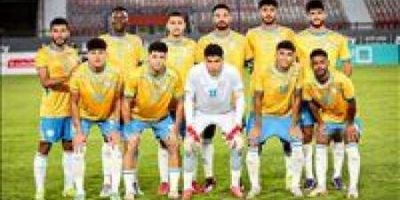 ميلود
      حمدي
      يعلن
      التشكيل
      الرسمي
      لفريق
      الإسماعيلي
      أمام
      بيراميدز
      في
      كأس
      عاصمة
      مصر