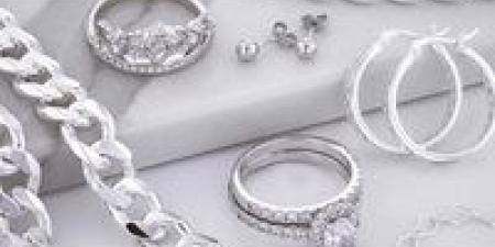 الفضة
      تقترب
      من
      مكاسب
      160%
      في
      2025
      بعد
      واحدة
      من
      أعنف
      موجات
      التداول
      في
      تاريخها