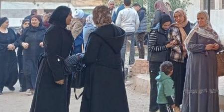 حضور
      نسائي
      كبير
      بمركز
      المراغة
      بسوهاج..
      طوابير
      الناخبين
      للتصويت
      في
      جولة
      الإعادة
      لانتخابات
      مجلس
      النواب