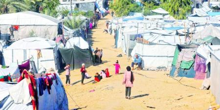 إسرائيل تكثف قصف غزة.. ومنخفض قطبي يهدد النازحين