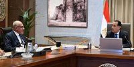 رئيس الوزراء يتابع أنشطة ومشروعات الهيئة العربية للتصنيع في مجال الصناعات المدنية والتدريب