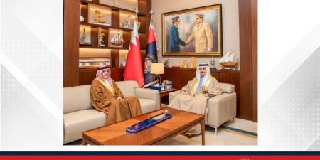 وزير الداخلية يبحث مع سفير البحرين لدى الأردن تطوير التعاون الأمني بين البلدين
