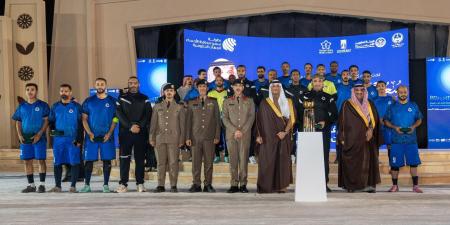 محافظ الأحساء يتوج فريق تعليم الأحساء ببطولة سموه للجهات الحكومية لكرة القدم