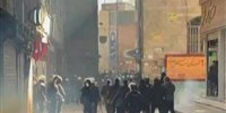 النظام الإيراني على المحك.. بين صراع الأجيال والاحتجاجات الشعبية