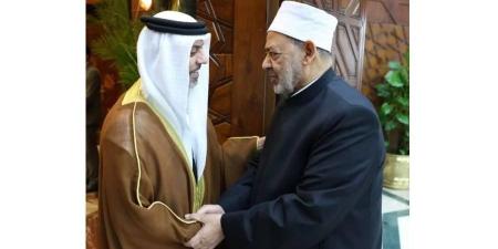 شيخ الأزهر يجدد إدانته الاعتداءات الإيرانية السافرة على الإمارات والدول الخليجية
