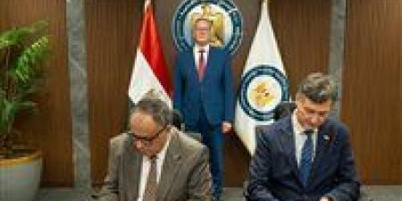 وزير البترول يشهد توقيع مذكرة نوايا مع “إيني” لتجديد الالتزام بمنطقة شمال بورسعيد