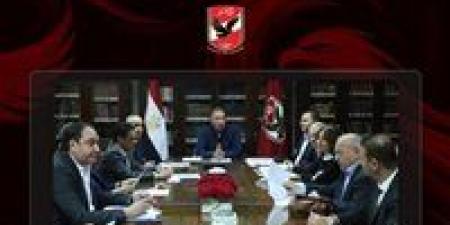 محمود الخطيب يعتمد القوائم المالية لشركة الأهلي للخدمات ويكشف أرباحًا قوية