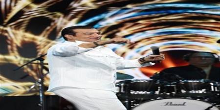 كامل
      العدد..
      إيهاب
      توفيق
      يتألق
      في
      حفل
      جماهيري
      بـ
      أبو
      ظبي
      |
      صور