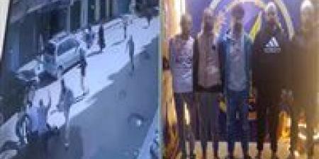 معاكسة
سيدة
تشعل
مشاجرة
بالأسلحة
البيضاء
والشوم
في
الإسكندرية