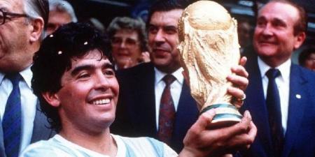 محاكمة وفاة مارادونا تتجدد.. اتهامات بالإهمال الطبي تهدد الفريق المعالج بعقوبات تصل إلى 25 عامًا