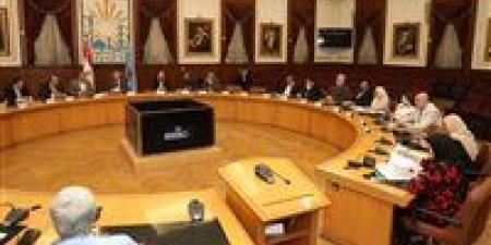 بيان
      عاجل
      من
      محافظة
      القاهرة
      بشأن
      مبادرة
      استبدال
      سيارات
      "كيوت"
      الصغيرة
      بالتوك
      توك