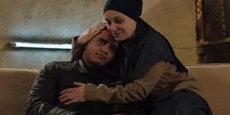 ده
الفن
الهادف..
الجمهور
يحتفي
بـ
مسلسل
حكاية
نرجس
بعد
عثور
إسلام
المخطوف
على
أهله