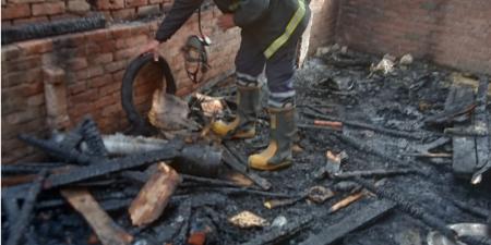 التحقيقات تكشف حجم خسائر حريق مخزن فراشة بمصر القديمة