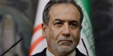 بوادر
      انقسام..
      الحرس
      الثوري
      يهاجم
      تصريحات
      وزير
      الخارجية
      بشأن
      مضيق
      هرمز