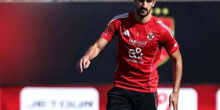 هاني
      حتحوت:
      عبد
      الحفيظ
      يحتوي
      غضب
      بن
      رمضان
      خوفًا
      من
      الغياب
      عن
      المونديال