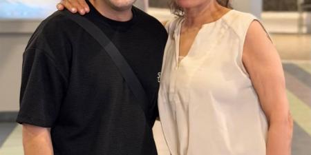 بعد
      22
      سنة..
      طفل
      فيلم
      تيتو
      يظهر
      مع
      عفاف
      مصطفى:
      بقى
      أب