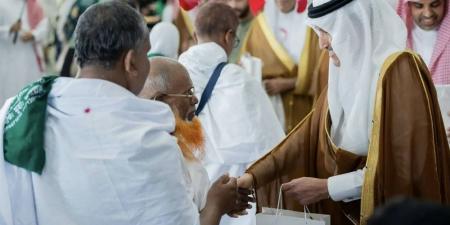 وزير النقل يستقبل أولى رحلات الحجاج لموسم حج 1447هـ عبر مبادرة طريق مكة