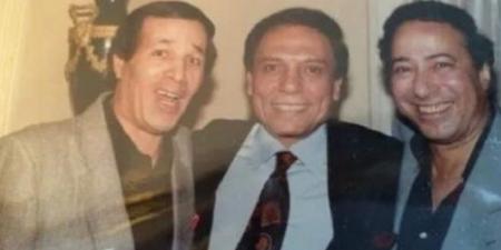 ذكي
      فنيا..
      صلاح
      السعدني
      يكشف
      عن
      رأيه
      في
      عادل
      إمام
      وسعيد
      صالح