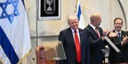 ترامب:
      إسرائيل
      حليف
      عظيم
      لنا
      سواء
      أحبها
      الناس
      أم
      لا