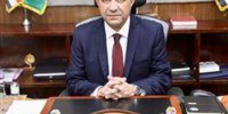 محافظ
      المنوفية
      يحيل
      ثلاث
      وقائع
      فساد
      وتربح
      وشبهة
      تزوير
      بشبين
      الكوم
      وبركة
      السبع
      والشهداء
      للنيابة
      العامة