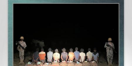 حرس الحدود بعسير يقبض على 10 مخالفين لتهريب 207 كيلوجرامات من القات