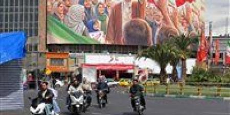 الكعكه
      الصفراء..
      قصة
      اليورانيوم
      الذي
      كلف
      طهران
      جنرالاتها
      وملياراتها