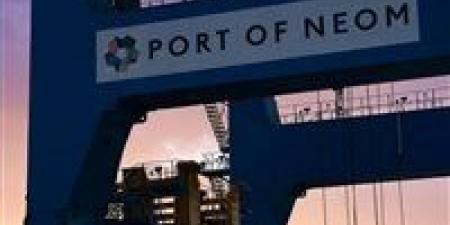 ميناء
      نيوم:
      بوابة
      السعودية
      الكبرى
      لربط
      أسواق
      أوروبا
      والخليج
      والعراق