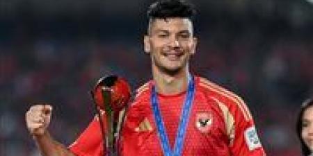 والد
      أشرف
      داري:
      لا
      تواصل
      من
      الأهلي
      واللاعب
      مستمر
      مع
      كالمار