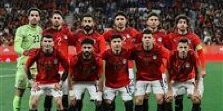 ثروت
      سويلم:
      احتفالية
      لتكريم
      حسام
      حسن
      ولاعبي
      المنتخب
      مع
      بداية
      المعسكر
      المقبل