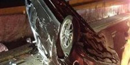 إصابة
      4
      أشخاص
      فب
      انقلاب
      سيارة
      على
      الطريق
      الصحراوي
      بالفيوم