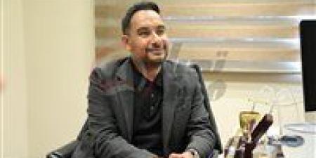 كريم
      رمزي
      يكشف
      كواليس
      اختيار
      محمد
      الغازي
      حكماً
      لمباراة
      الزمالك
      وبيراميدز