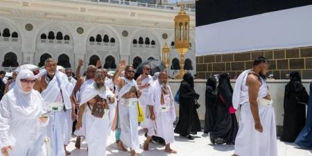 استقبال طلائع الحجاج بمكة وخدمة جديدة للمعتمرين