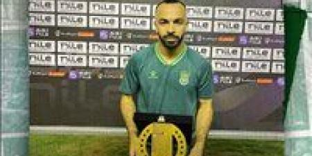 أفشة
      يفوز
      بجائزة
      أفضل
      لاعب
      في
      مباراة
      الاتحاد
      السكندري
      والمقاولون
      العرب
      بالدوري
      الممتاز