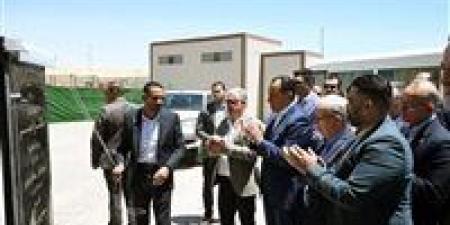 رئيس
      الوزراء:
      طفرة
      استثمارية
      في
      المنطقة
      الاقتصادية
      لقناة
      السويس
      وإنشاء
      200
      مصنع