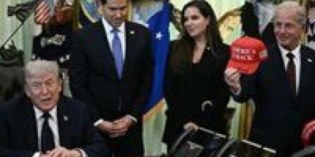 شعار
      «لبنان
      العظيم»
      في
      واشنطن..
      ندى
      معوض
      تقود
      حراكاً
      لبنانياً
      مكثفاً
      بالبيت
      الأبيض