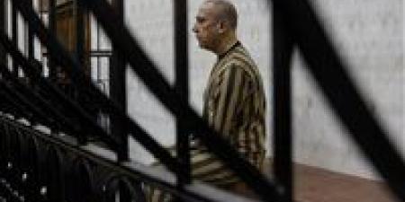 سقطت
      الحصانة
      وبقي
      الحساب..
      عاطف
      نجيب
      وجهاً
      لوجه
      أمام
      ضحاياه
      في
      قلب
      دمشق