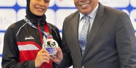 جنا
      حازم
      تنتزع
      فضية
      بطولة
      الدوري
      العالمي
      للكاراتيه