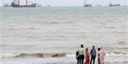 في
      رحلة
      غامضة
      ومثيرة..
      يخت
      ملياردير
      روسي
      يكسر
      حصار
      مضيق
      هرمز