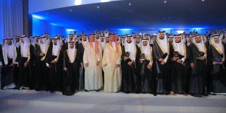 نيابة عن نائب أمير منطقة مكة المكرمة.. مُحافظ جدة يشهد حفل تخريج الدفعة الـ 11 من طلاب وطالبات جامعة جدة