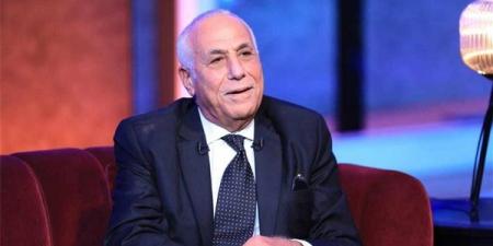 حسين
      لبيب
      يعود
      بعد
      العملية
      الجراحية
      ويطمئن
      على
      استعدادات
      الزمالك